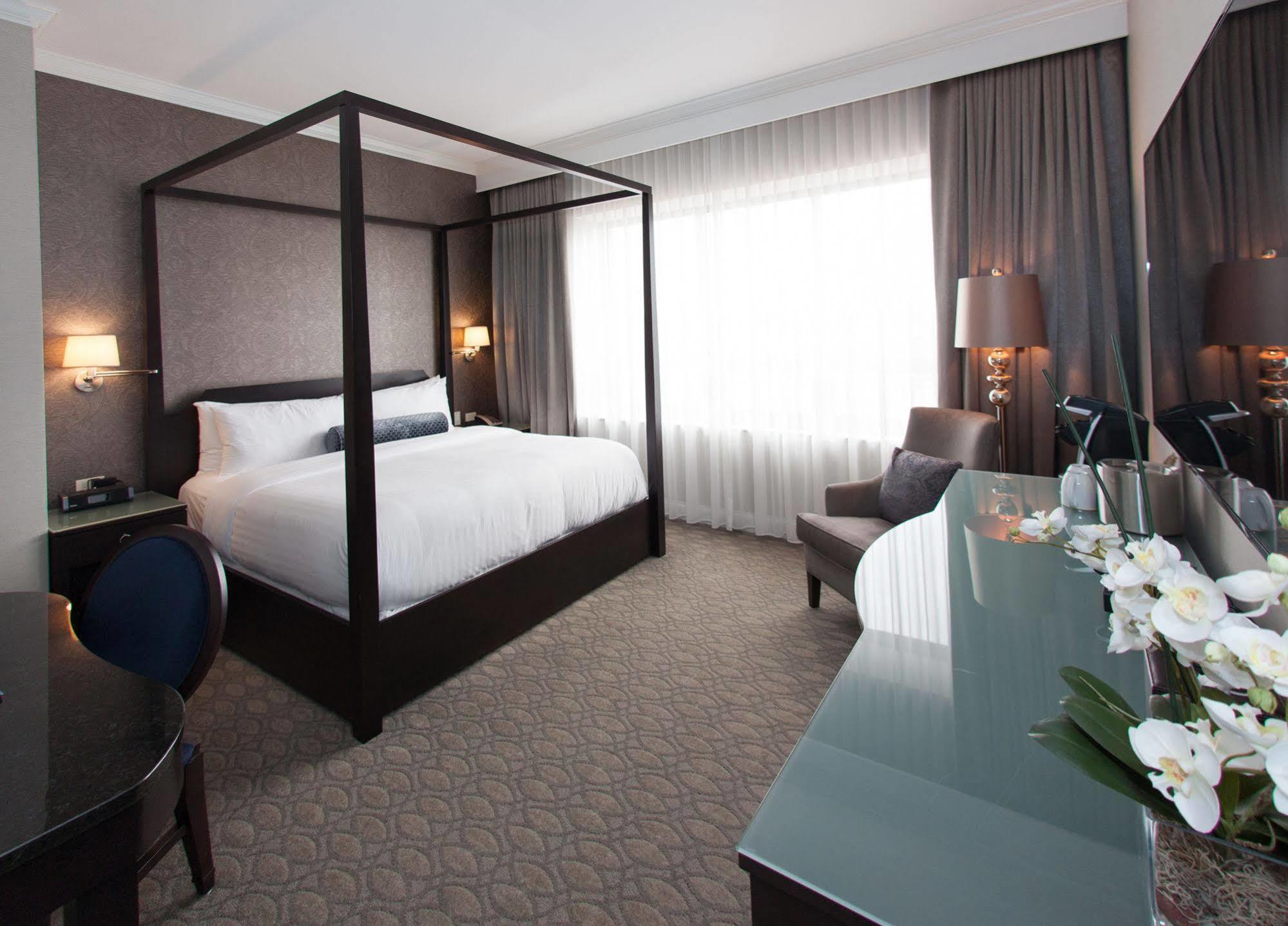 La Banque Hotel Homewood ภายนอก รูปภาพ