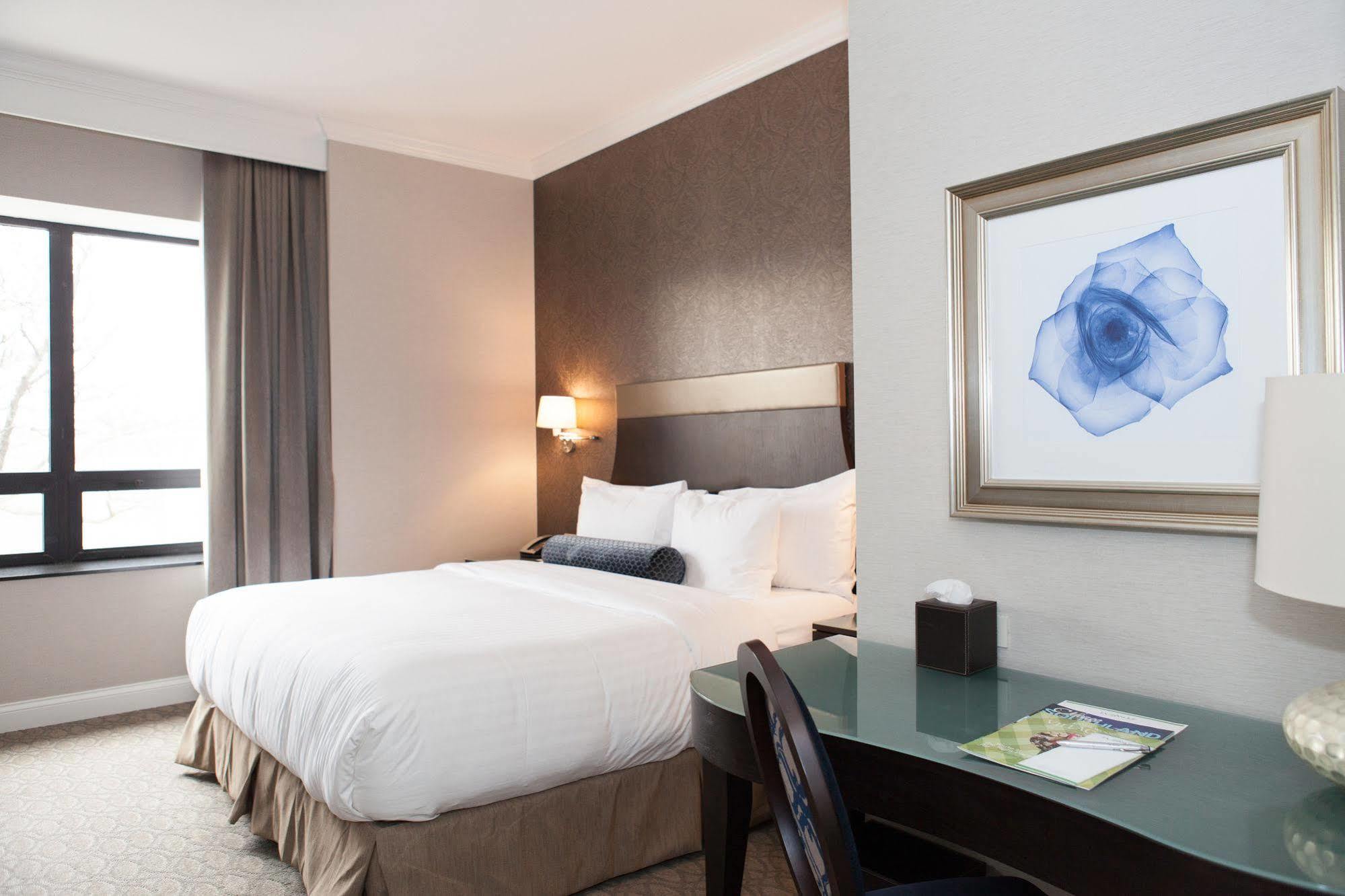 La Banque Hotel Homewood ภายนอก รูปภาพ